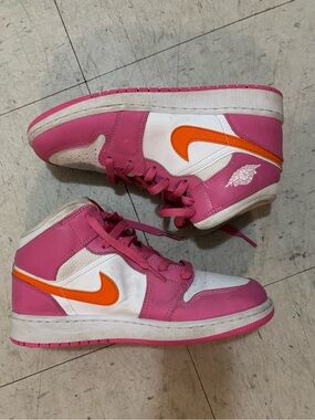 Nike Air Jordan 1 Mid GS Pinksicle Safety Orange Shoes Youth Size 7Y (DX3240-681